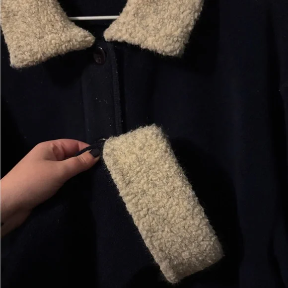 Jennifer Moore Navy Coat with Cream Collar Bard Coat Style Cozy Girly Jacket - Picture 4 of 4